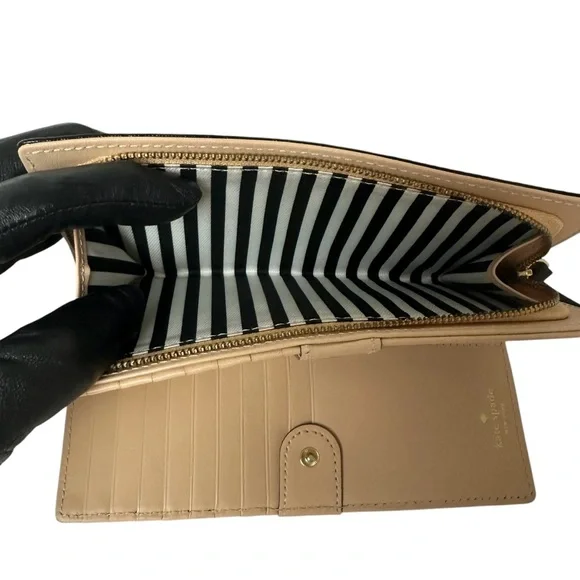 NWT KATE SPADE Southport Avenue Mandy Wallet Wristlet Black Leather - Picture 3 of 9